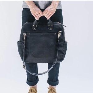 Winter Session Waxed canvas bag with shoulder strap